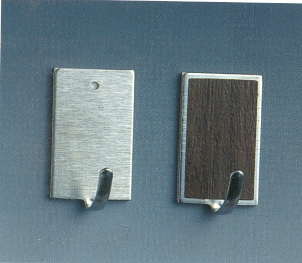 COLGADOR ADHESIVO         INOX 3 UNIDADE