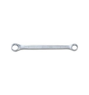 LLAVE ESTRELLA PLANA      25 X 28 MM