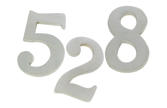 Numero 9 laton 100 mm